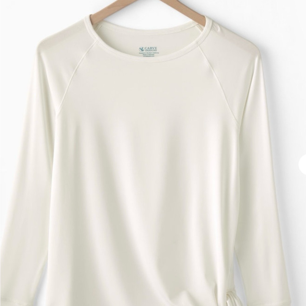 Carve Designs White Long Sleeve Sunshirt size small NWOT